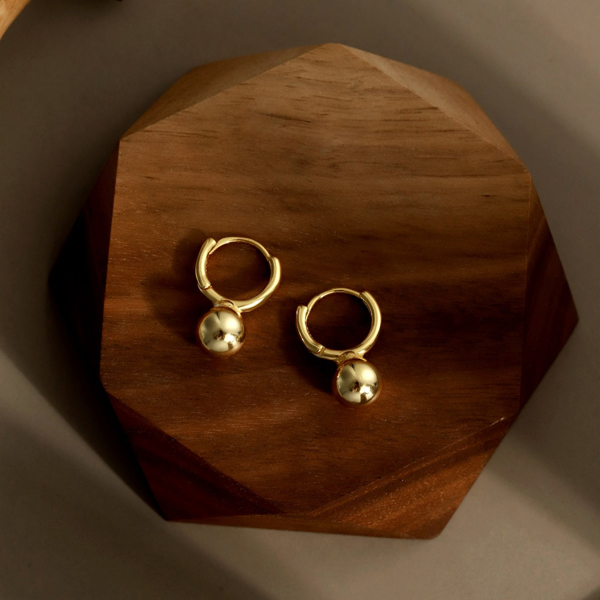 Arracada con baño de oro 18 k sobre plata