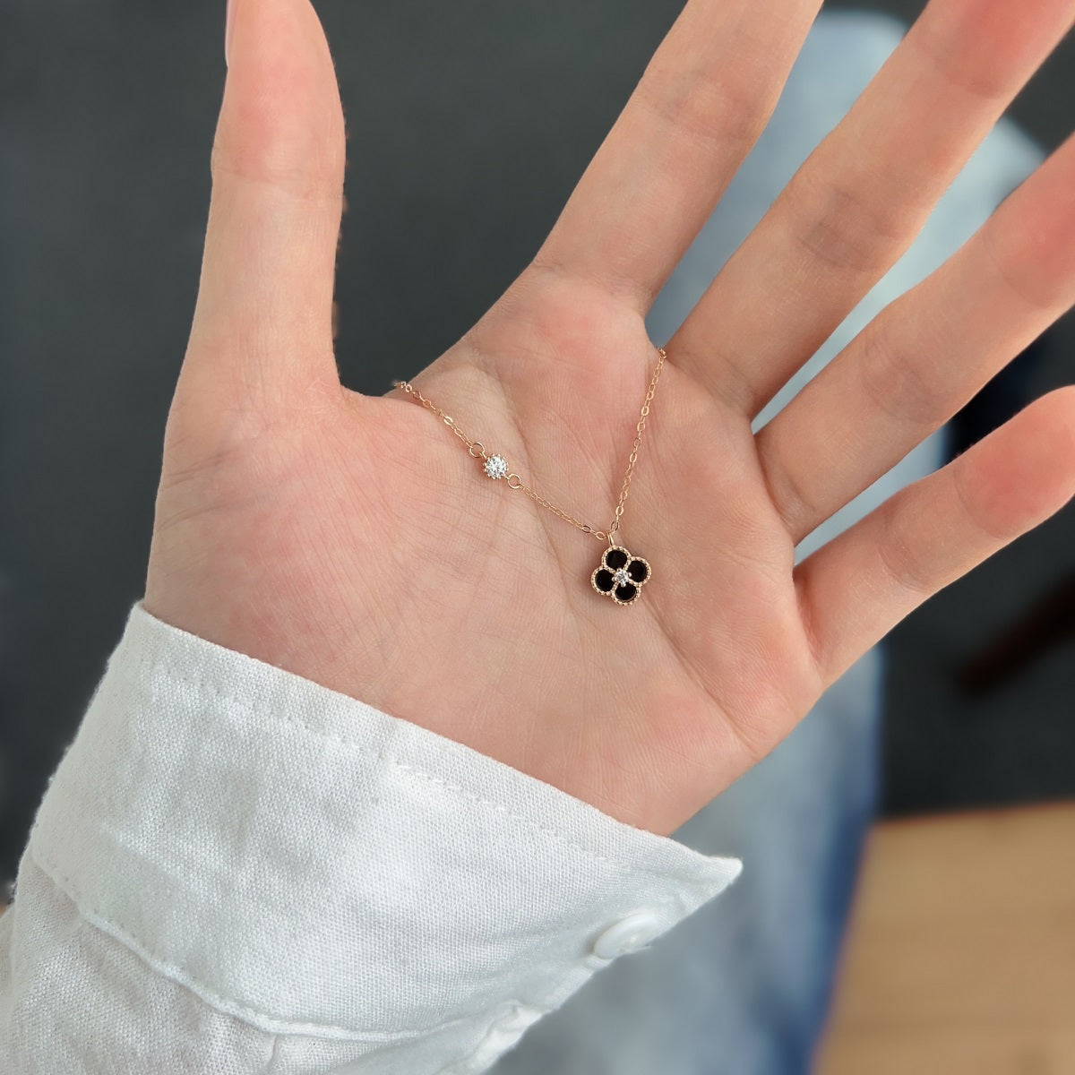 Cadena baño Oro rosa dije Trebol Onix negro