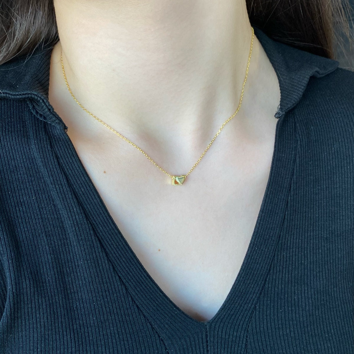 Cadena baño de Oro 18K con dije corazón y letra L