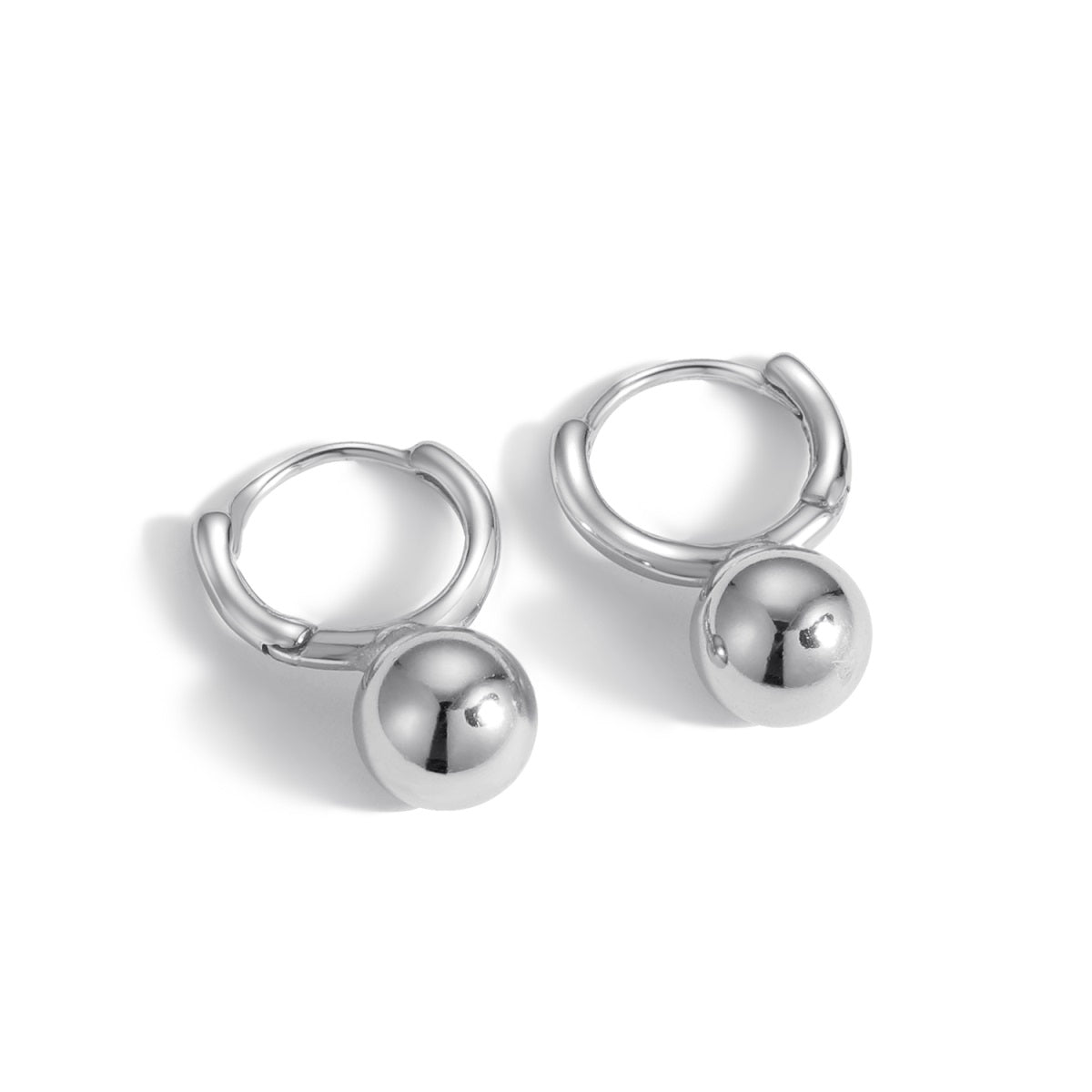Arracada plata con bolita colgante